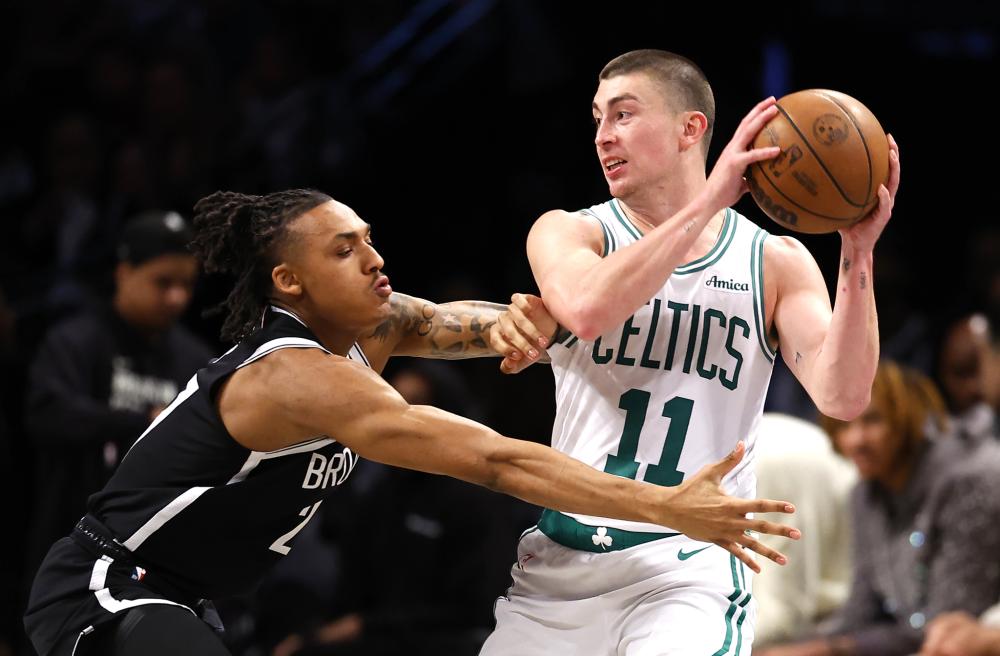 我们拭目以 我们拭目以